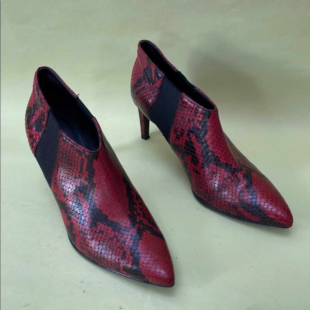 Rag & Bone Dark Red and Black All Leather Heeled Booties - Picture 8 of 14